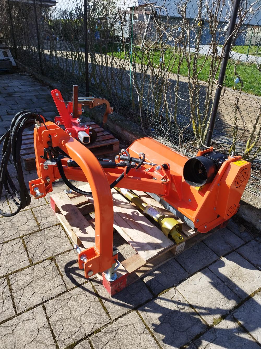 Mulčovač 100 příkopový,kladiva